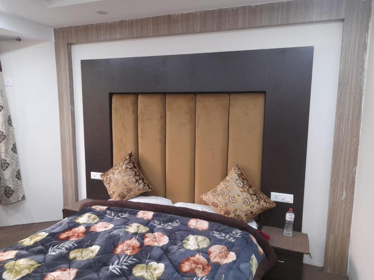 Hotel Zoon Dabb Srinagar Airport Kashmir מראה חיצוני תמונה