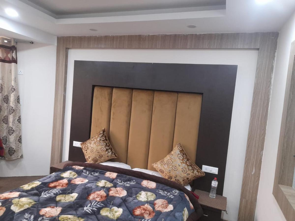 Hotel Zoon Dabb Srinagar Airport Kashmir מראה חיצוני תמונה