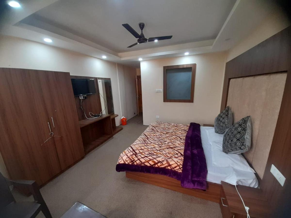 Hotel Zoon Dabb Srinagar Airport Kashmir מראה חיצוני תמונה