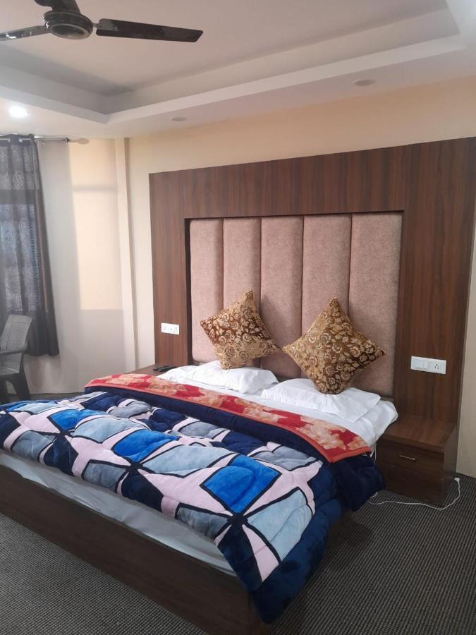 Hotel Zoon Dabb Srinagar Airport Kashmir מראה חיצוני תמונה