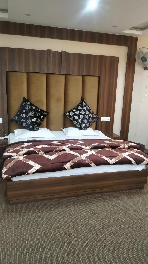 Hotel Zoon Dabb Srinagar Airport Kashmir מראה חיצוני תמונה