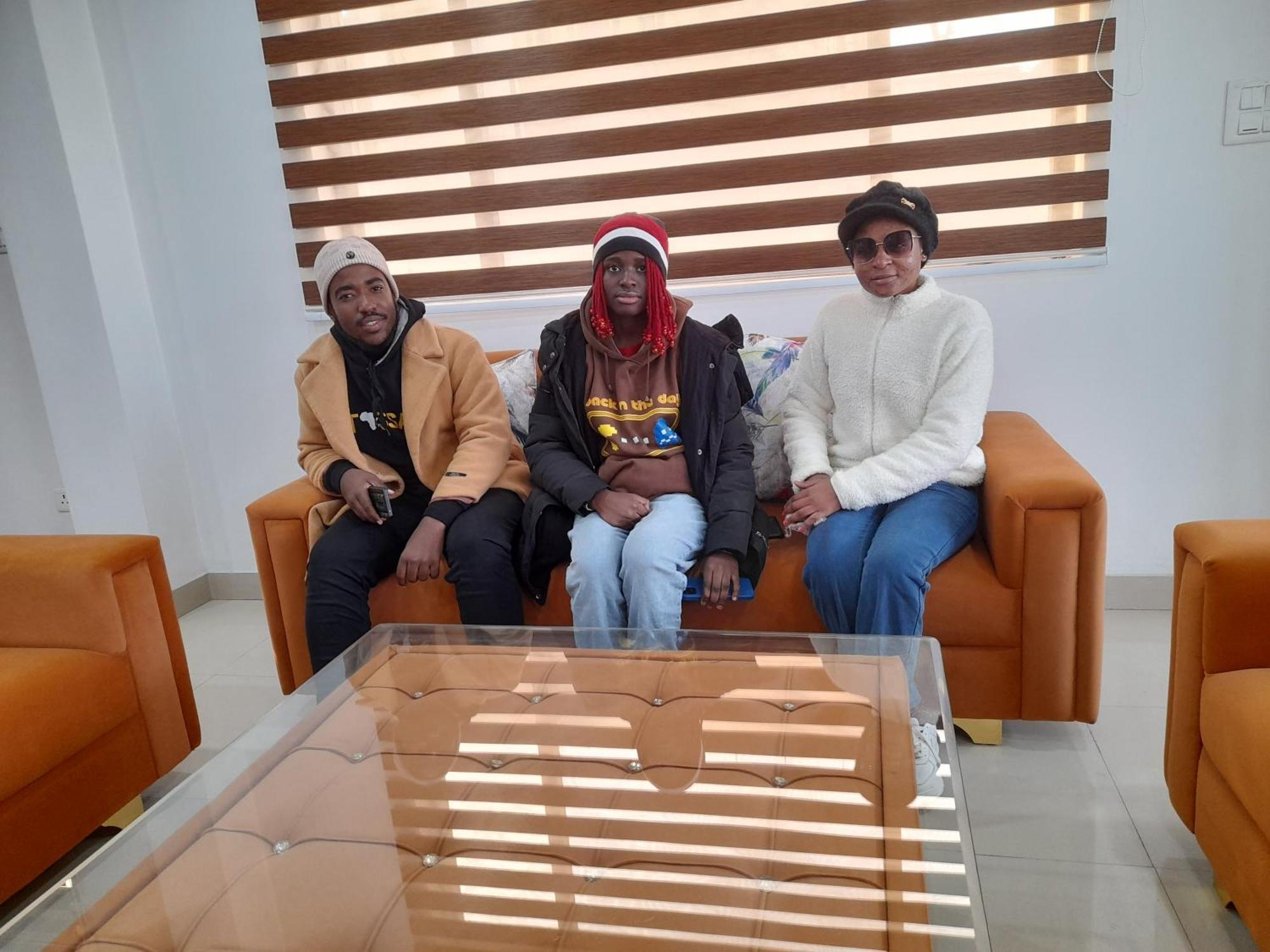 Hotel Zoon Dabb Srinagar Airport Kashmir מראה חיצוני תמונה