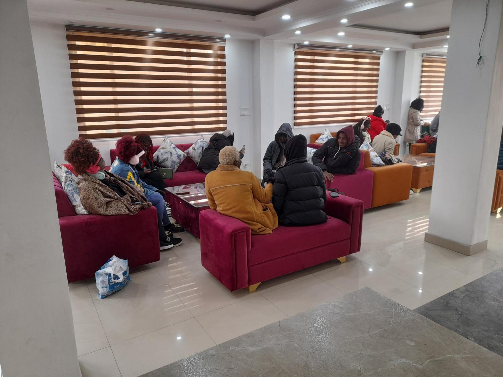 Hotel Zoon Dabb Srinagar Airport Kashmir מראה חיצוני תמונה