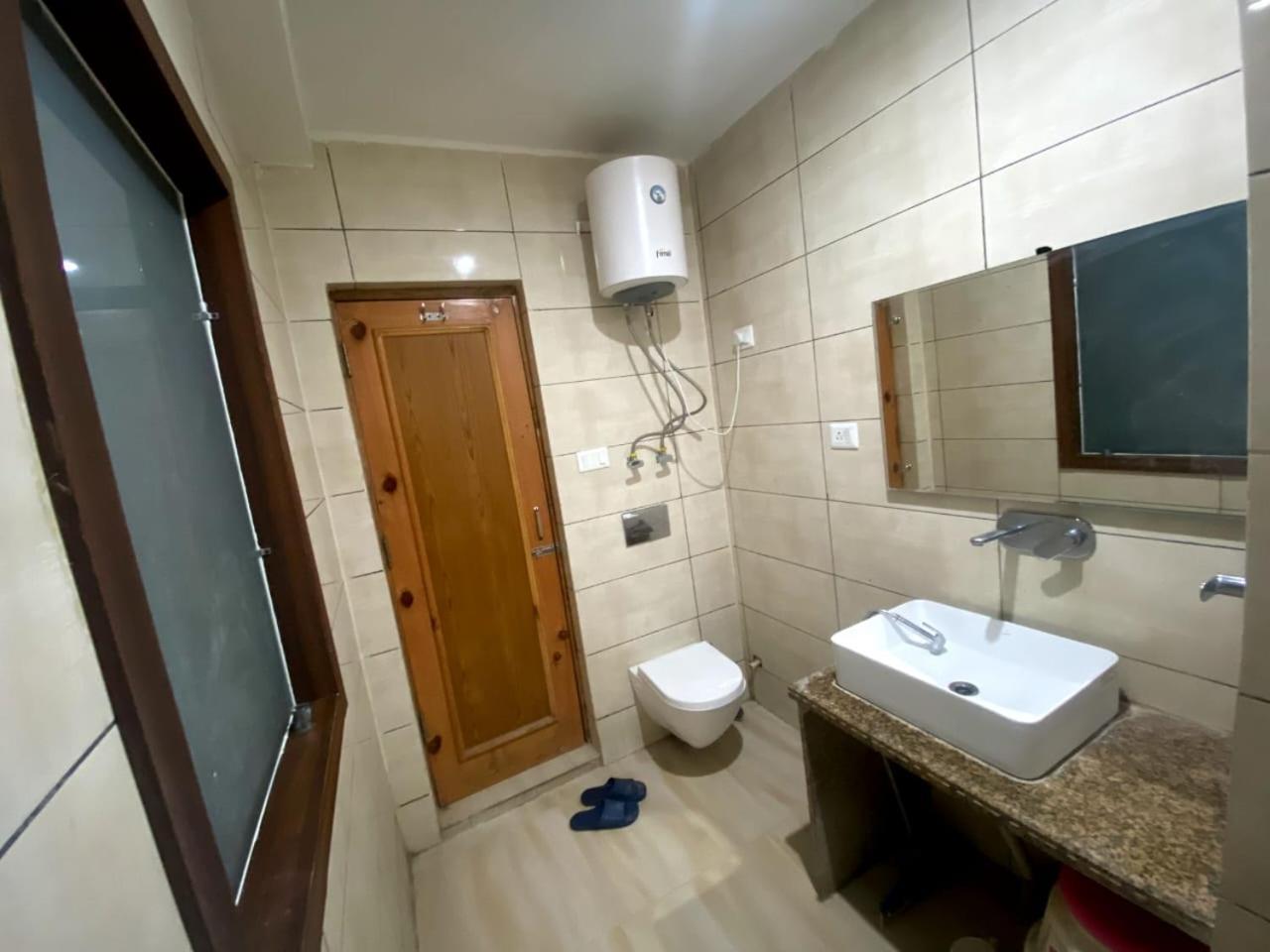 Hotel Zoon Dabb Srinagar Airport Kashmir מראה חיצוני תמונה