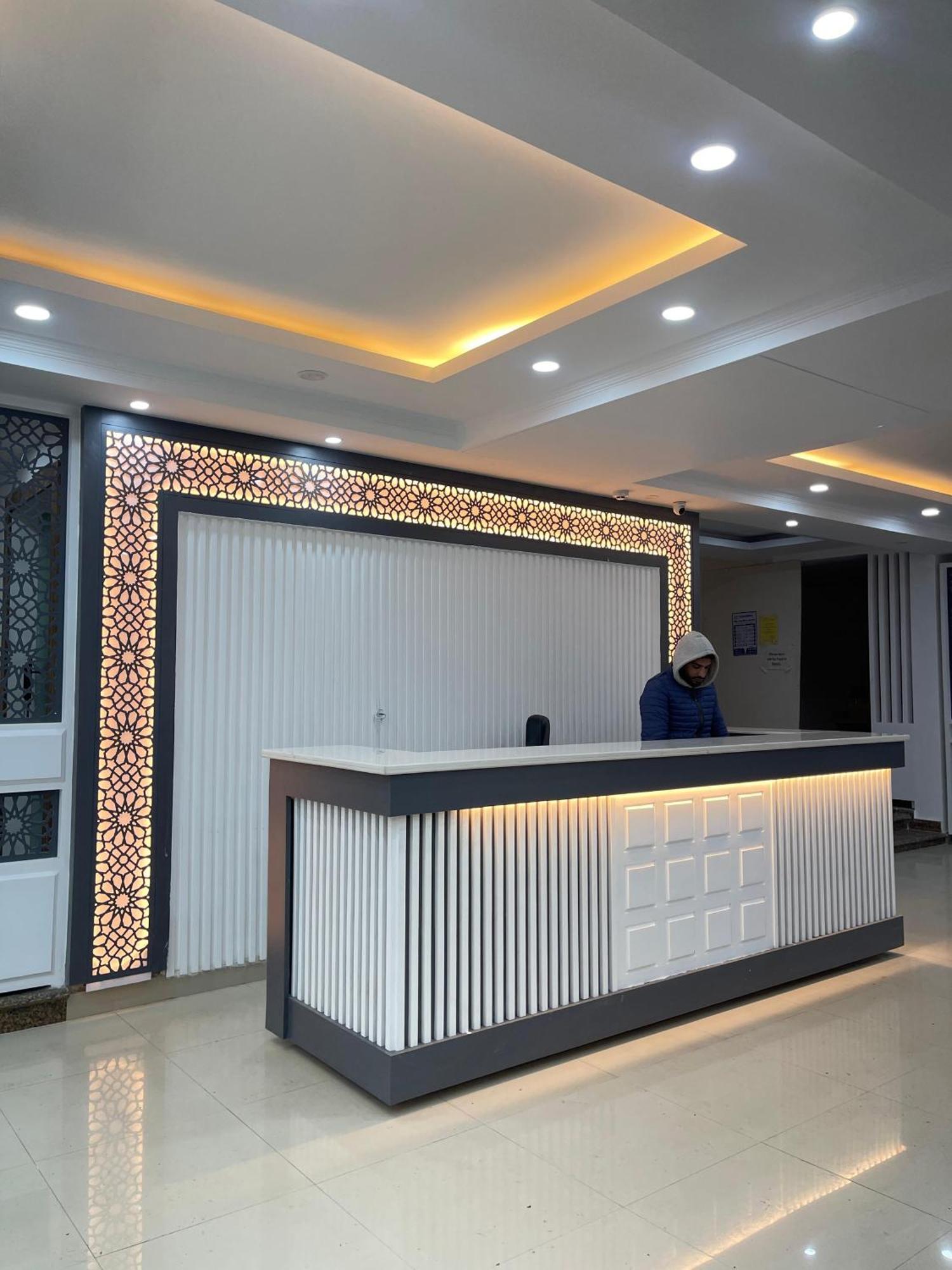 Hotel Zoon Dabb Srinagar Airport Kashmir מראה חיצוני תמונה
