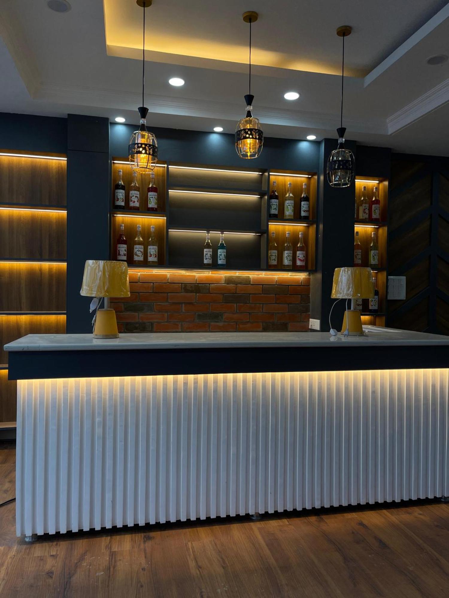 Hotel Zoon Dabb Srinagar Airport Kashmir מראה חיצוני תמונה