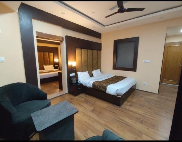 Hotel Zoon Dabb Srinagar Airport Kashmir מראה חיצוני תמונה